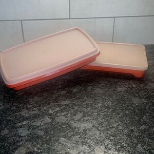 Set of 2 vintage Tupperware. Paprika. Deli keeper and hot dog keeper. Li…